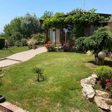 за гости денкови Guest house